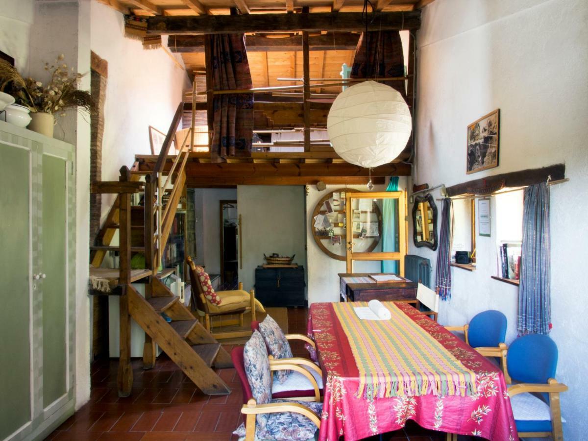 Casa La Valle, Gubbio, Frazione Santa Cristina Bed & Breakfast エクステリア 写真